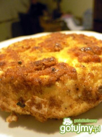 Cammembert w orzechowej panierce Cammembert w orzechowej panierce