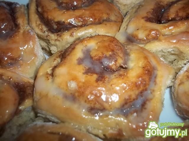 Canamonowe drożdżówki Canamonowe drożdżówki