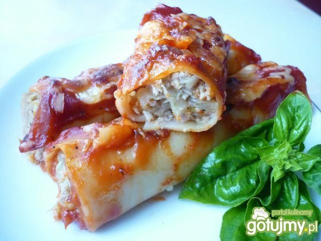 Cannelloni nadziewane mięsem i kapustą