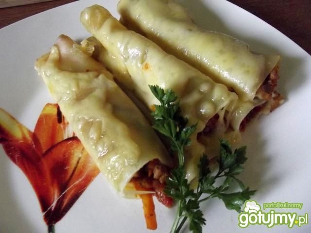 Cannelloni z pieczarkami i pomidorem Cannelloni z pieczarkami i pomidorem