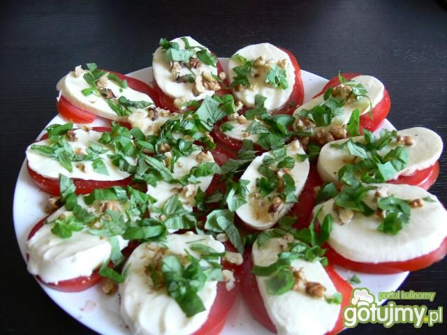Caprese z orzechową nutą Caprese z orzechową nutą