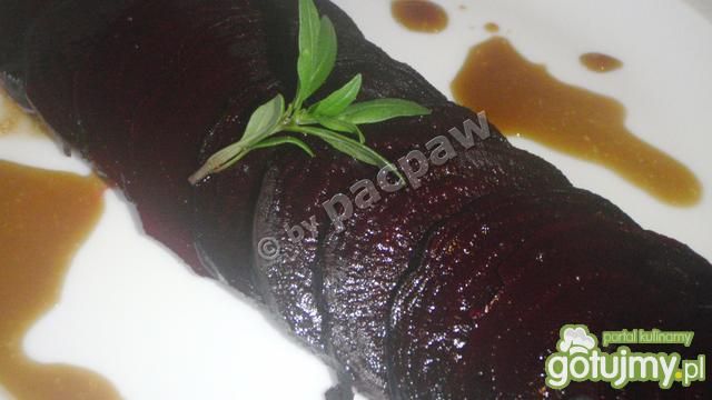 Carpaccio buraczkowe z sosem Carpaccio buraczkowe z sosem