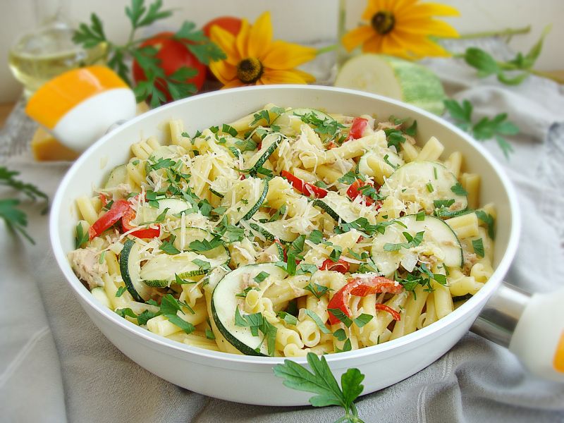 Casarecce z cukinią i grana padano 