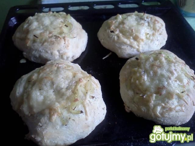 cebularze. cebularze.