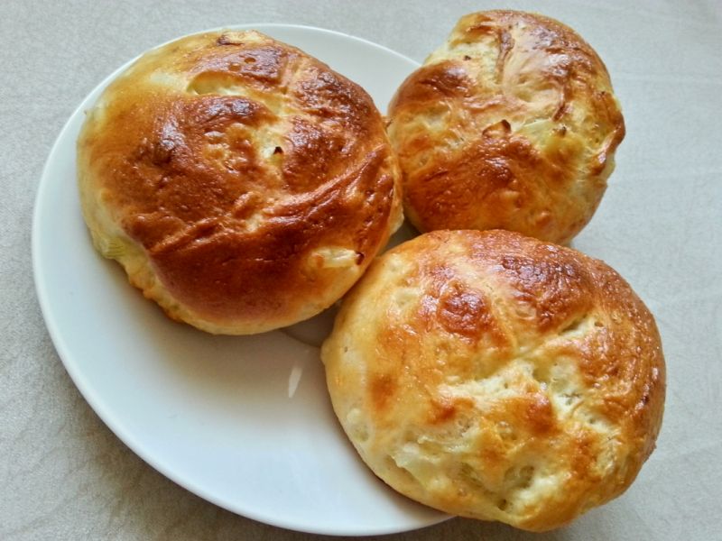 Cebulowe bułeczki 