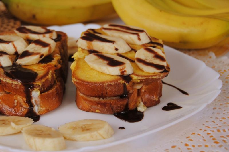 Chałka z bananem  Chałka z bananem