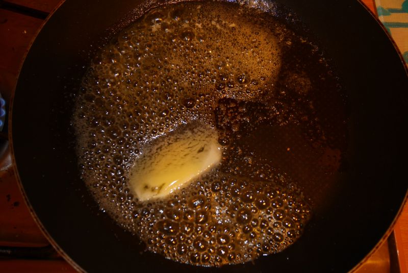 Chałka z truskawkami Chałka z truskawkami