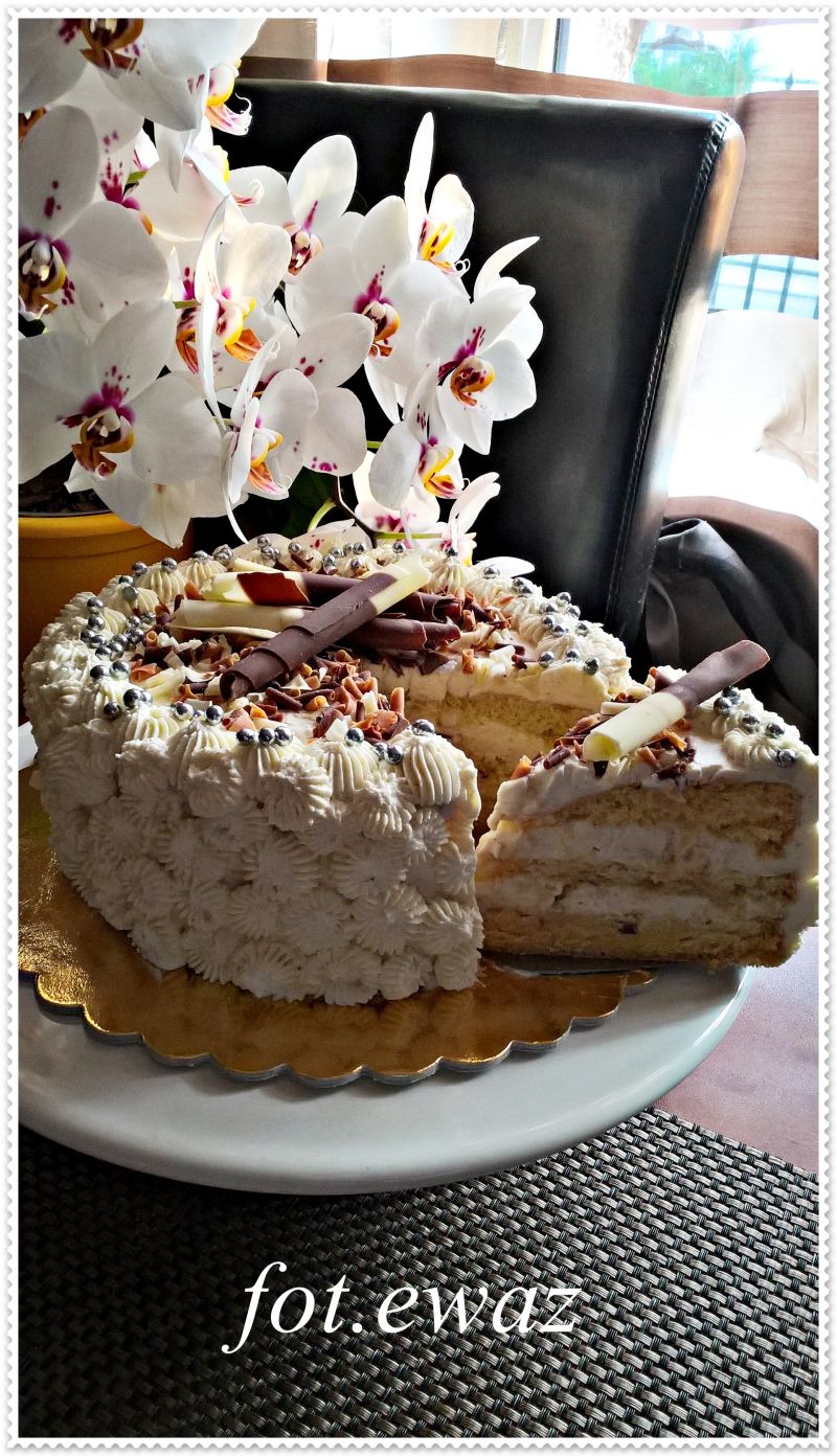 Chałwowy tort na każdą okazję Chałwowy tort na każdą okazję