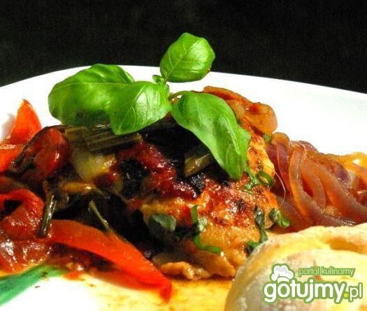 Chicken cacciatore czyli uda w warzywach Chicken cacciatore czyli uda w warzywach
