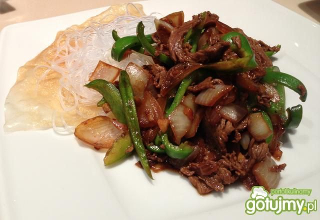 Chińska wołowina z warzywami Chińska wołowina z warzywami