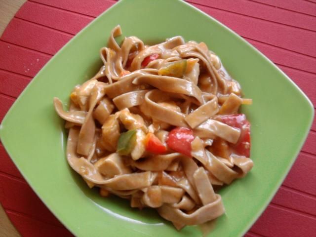 Chińskie danie z makaronem