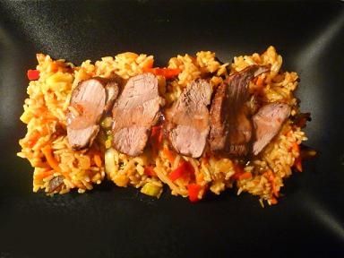 Chińskie danie z piersią z kaczki Chińskie danie z piersią z kaczki