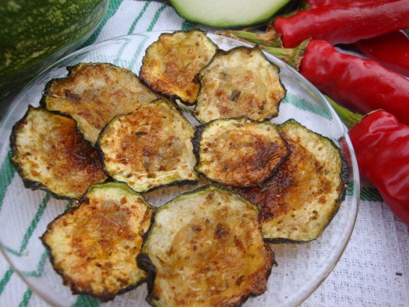 Chipsy z cukinii Chipsy z cukinii