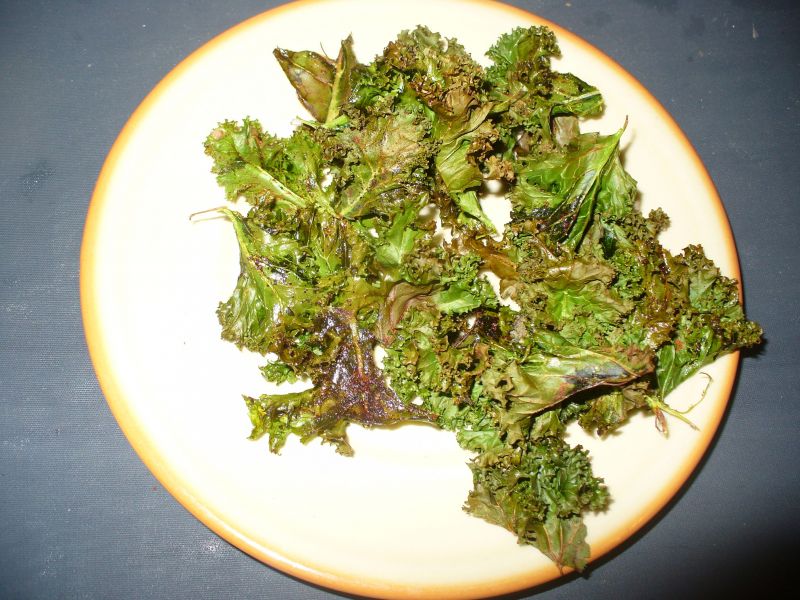 Chipsy z jarmużu Chipsy z jarmużu