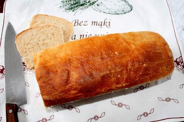 Chleb drożdżowy na maślance Chleb drożdżowy na maślance