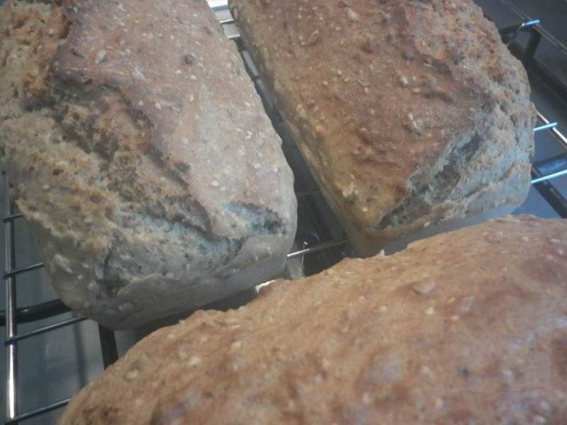 Chleb na serwatce z ostropestem mielonym