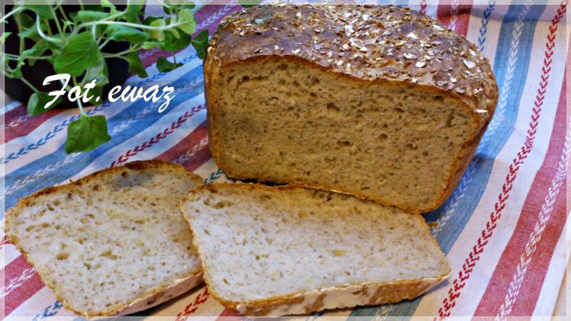 Chleb na zakwasie z owsianymi otrębami