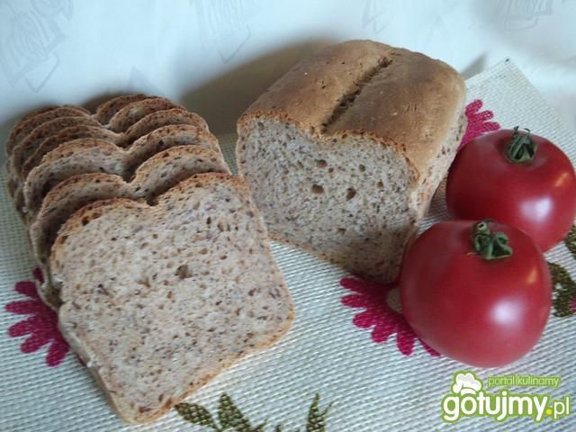 Chleb na zakwasie z ziarnami