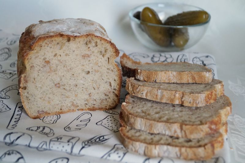 Chleb ogórkowy z koperkiem