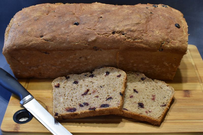 Chleb orkiszowy z żurawiną Chleb orkiszowy z żurawiną