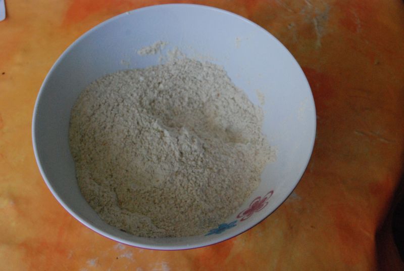 Chleb pszenno- orkiszowy na zakwasie i drożdżach