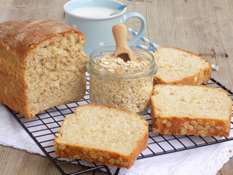 Chleb pszenno-orkiszowy z płatkami owsianymi 