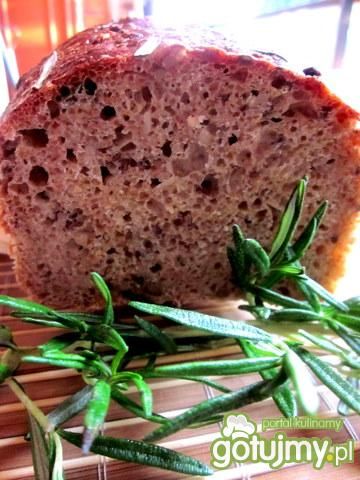 Chleb pszenno-razowy  z rozmarynem