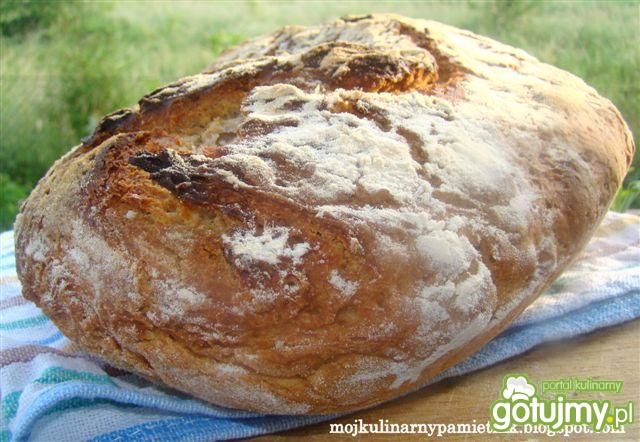 Chleb pszenno-żytni na zakwasie Chleb pszenno-żytni na zakwasie
