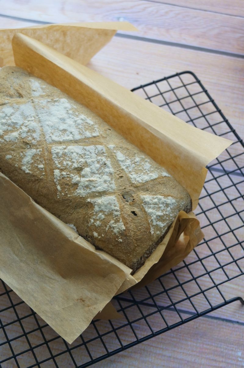 Chleb pszenno-żytni z prażoną mąką 