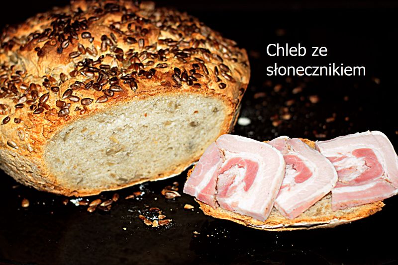 Chleb pszenno żytni ze słonecznikiem