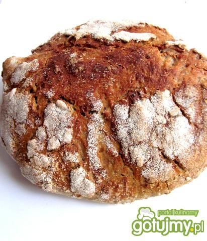 Chleb pszenny na zakwasie z garnka