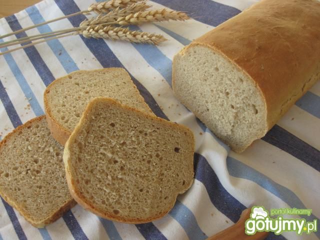 Chleb pszenny razowy na drożdżach Chleb pszenny razowy na drożdżach