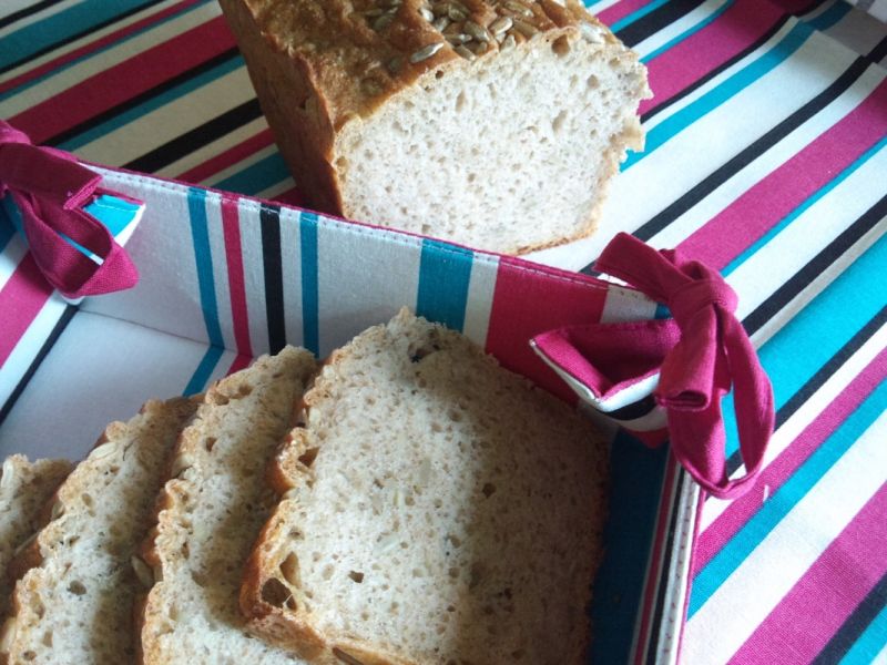 Chleb pszenny ze słonecznikiem na zakwasie Chleb pszenny ze słonecznikiem na zakwasie