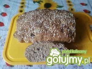 Chleb razowy z otrębami i żurawiną. Chleb razowy z otrębami i żurawiną.