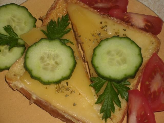 Chleb smażony w jajku Chleb smażony w jajku