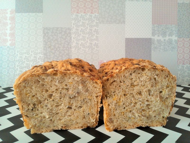 Chleb z cukinią i słonecznikiem Chleb z cukinią i słonecznikiem