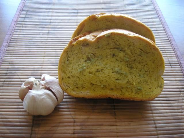 Chleb z czosnkiem.