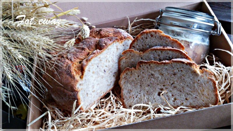 Chleb z kardamonem i złotym lnem Chleb z kardamonem i złotym lnem