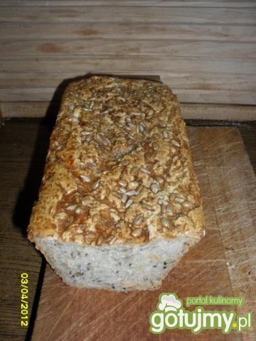 Chleb z mieszanki własnej roboty Chleb z mieszanki własnej roboty