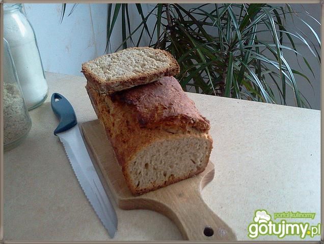 Chleb z nutką miodu i orzechów na zakwas Chleb z nutką miodu i orzechów na zakwas