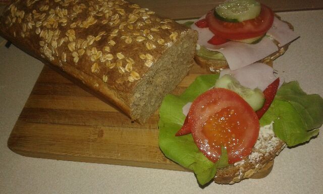 Chleb z płatkami owsianymi