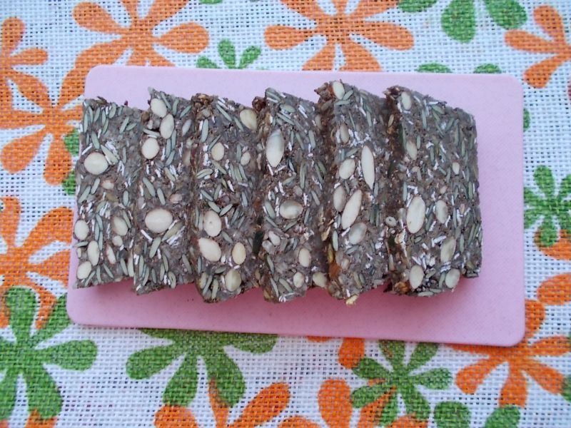 Chleb z samych ziaren Chleb z samych ziaren