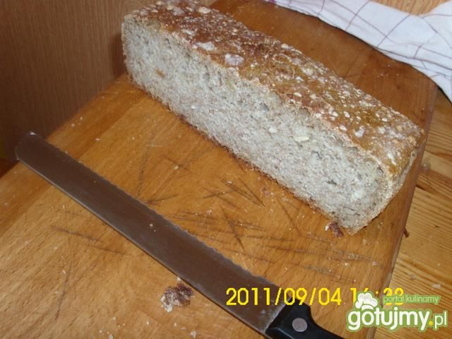 Chleb z ziarnami