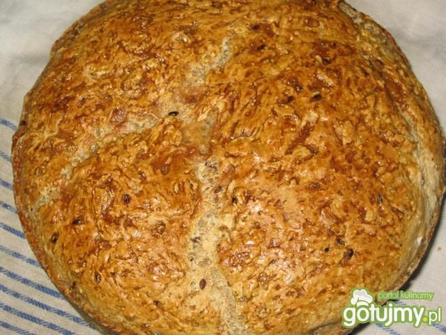 Chleb z ziarnami na zakwasie