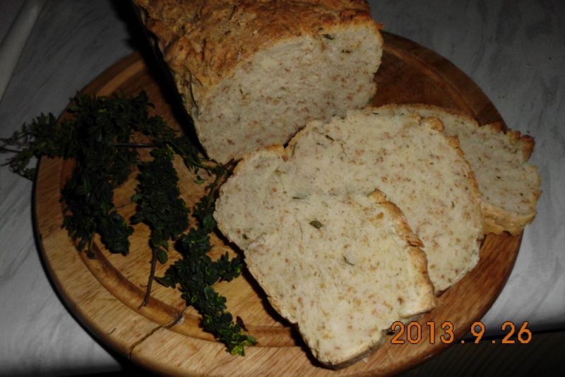 Chleb z ziołami i otrębami Chleb z ziołami i otrębami