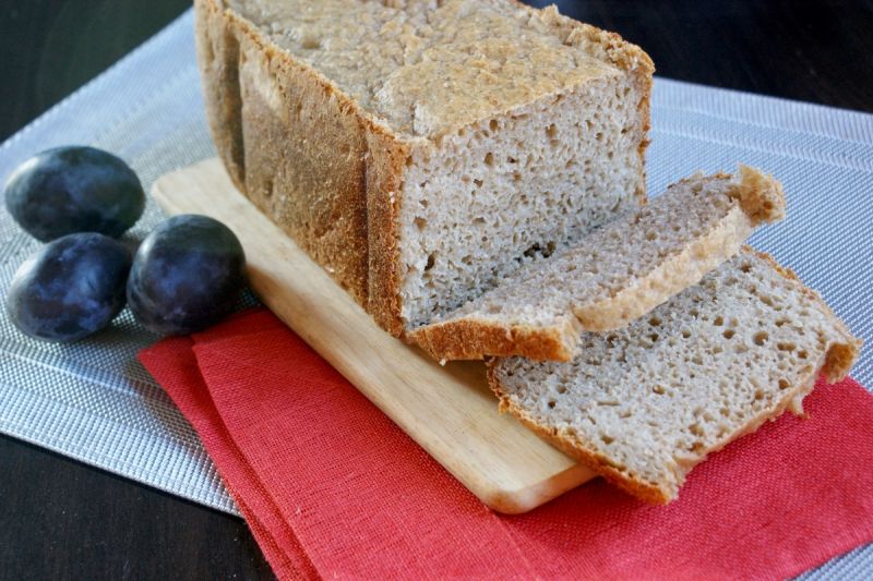Chleb żytni na zakwasie (z maszyny) Chleb żytni na zakwasie (z maszyny)