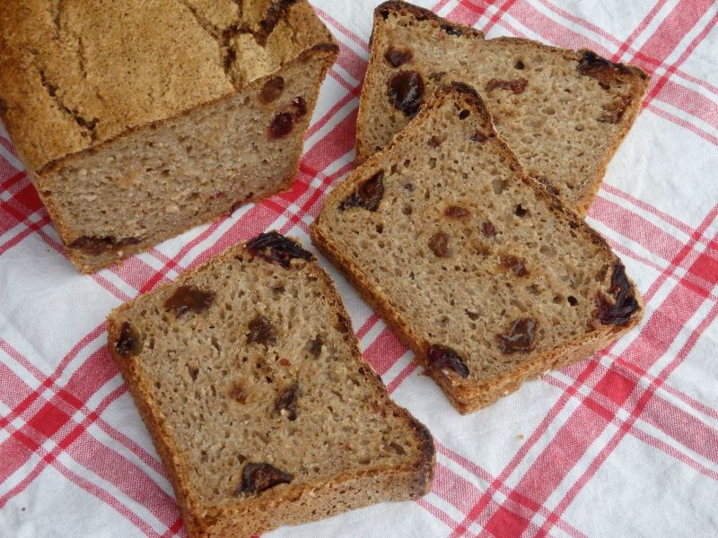 Chleb żytni z bakaliami (na zakwasie) Chleb żytni z bakaliami (na zakwasie)