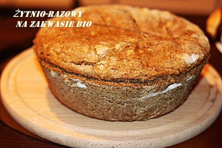 Chleb żytnio-razowy na zakwasie BIO Chleb żytnio-razowy na zakwasie BIO