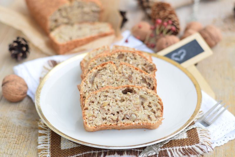Chlebek bananowy z orzechami