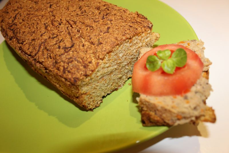 Chlebek cukiniowo marchewkowy z wiórkami kokos